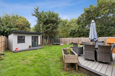 4 bedroom Detached house for sale in Eisenhower Road, Shefford