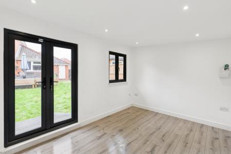 4 bedroom Detached house for sale in Eisenhower Road, Shefford