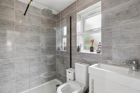 4 bedroom Detached house for sale in Eisenhower Road, Shefford