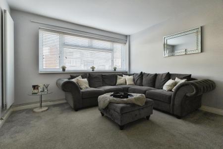 3 bedroom Semi-detached house for sale in Dryden Crescent, Stevenage