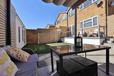 3 bedroom Semi-detached house for sale in Dryden Crescent, Stevenage
