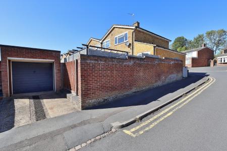 3 bedroom Semi-detached house for sale in Dryden Crescent, Stevenage