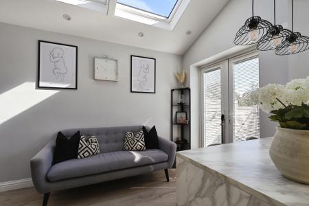 3 bedroom Semi-detached house for sale in Dryden Crescent, Stevenage