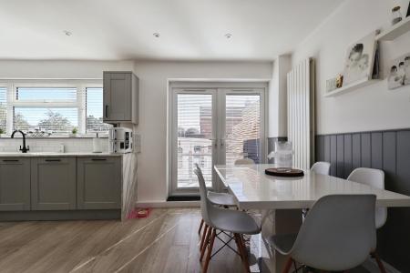 3 bedroom Semi-detached house for sale in Dryden Crescent, Stevenage