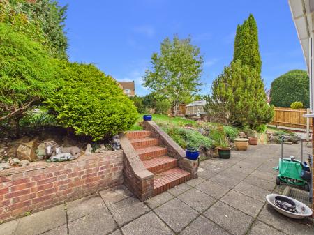 3 bedroom Detached house for sale in Cranborne Avenue, Hitchin