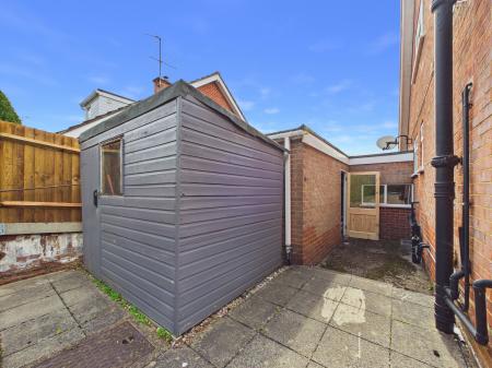 3 bedroom Detached house for sale in Cranborne Avenue, Hitchin