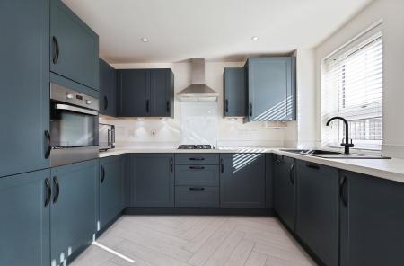 3 bedroom Detached house for sale in Brassey Way, Henlow