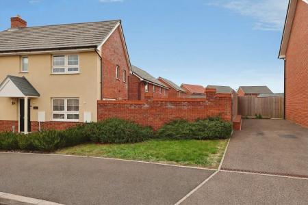 3 bedroom Detached house for sale in Brassey Way, Henlow