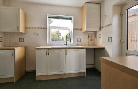 3 bedroom Semi-detached house for sale in Kingswood Avenue, Hitchin