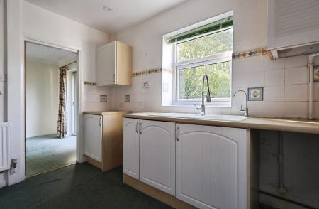3 bedroom Semi-detached house for sale in Kingswood Avenue, Hitchin
