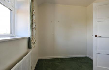 3 bedroom Semi-detached house for sale in Kingswood Avenue, Hitchin