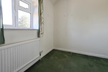 3 bedroom Semi-detached house for sale in Kingswood Avenue, Hitchin