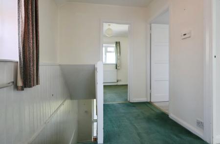 3 bedroom Semi-detached house for sale in Kingswood Avenue, Hitchin