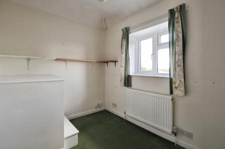 3 bedroom Semi-detached house for sale in Kingswood Avenue, Hitchin