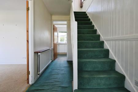 3 bedroom Semi-detached house for sale in Kingswood Avenue, Hitchin