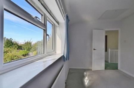3 bedroom Semi-detached house for sale in Kingswood Avenue, Hitchin