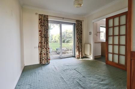 3 bedroom Semi-detached house for sale in Kingswood Avenue, Hitchin