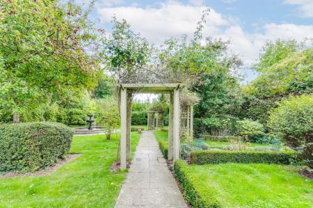 2 bedroom Barn Conversion for sale in Ladygrove Mews, Preston