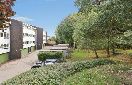 2 bedroom Flat for sale in High Point, Pirton Road, Hitchin