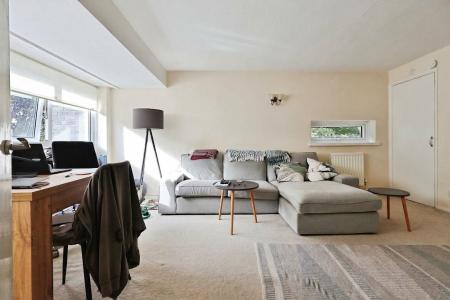 2 bedroom Flat for sale in High Point, Pirton Road, Hitchin