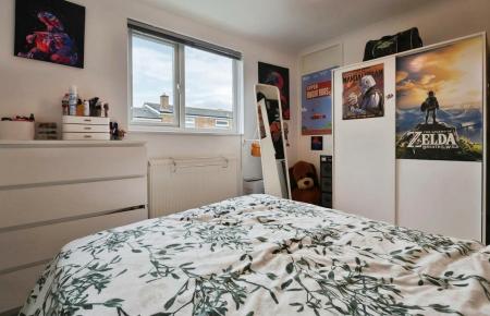 3 bedroom Terraced House for sale in Grace Way, Stevenage