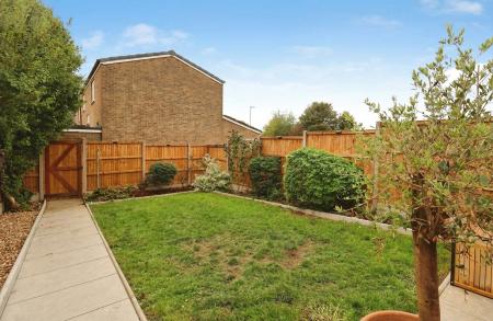 3 bedroom Terraced House for sale in Grace Way, Stevenage