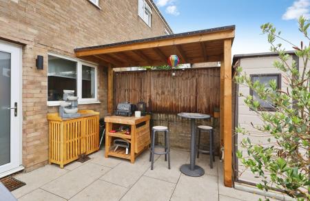 3 bedroom Terraced House for sale in Grace Way, Stevenage