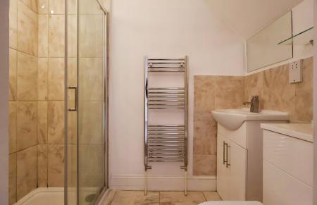 2 bedroom Maisonette for sale in Nightingale Road, Hitchin