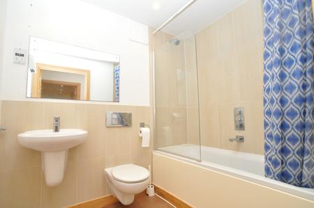 1 bedroom Flat to let in 65 Walsworth Rd, Hitchin, SG4