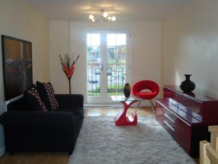 2 bedroom Flat to let in Peppermint Road, Hitchin, SG5