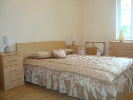 2 bedroom Flat to let in Peppermint Road, Hitchin, SG5