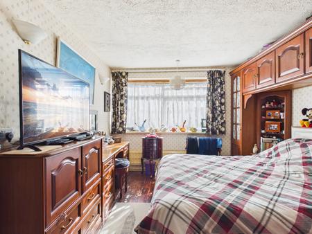 5 bedroom Detached house for sale in Cromwell Road, Stevenage