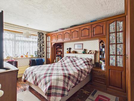 5 bedroom Detached house for sale in Cromwell Road, Stevenage