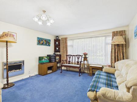 4 bedroom Detached house for sale in Tennyson Avenue, Hitchin