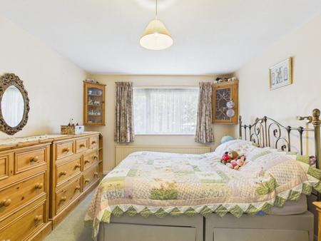 4 bedroom Detached house for sale in Tennyson Avenue, Hitchin