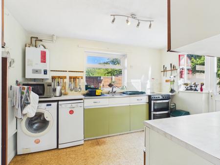 4 bedroom Detached house for sale in Tennyson Avenue, Hitchin