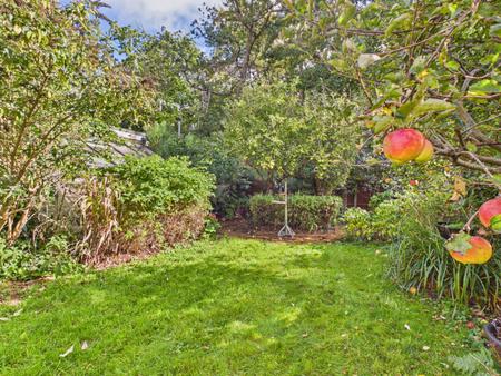 4 bedroom Detached house for sale in Tennyson Avenue, Hitchin