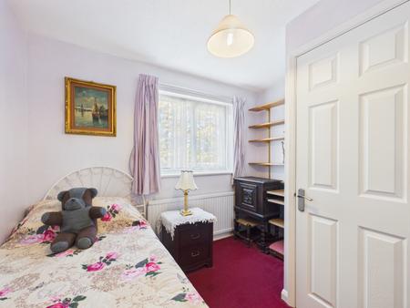 4 bedroom Detached house for sale in Tennyson Avenue, Hitchin