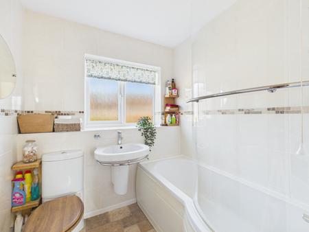 4 bedroom Detached house for sale in Webb Close, Letchworth