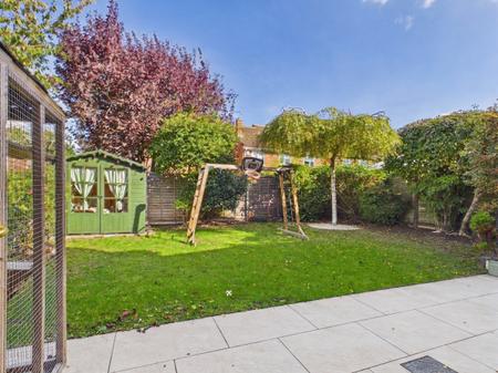 4 bedroom Detached house for sale in Webb Close, Letchworth