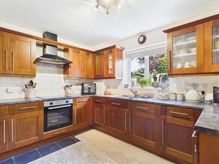 4 bedroom Detached house for sale in Webb Close, Letchworth