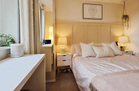 2 bedroom Flat for sale in Sharps Court, Cooks Way, Hitchin