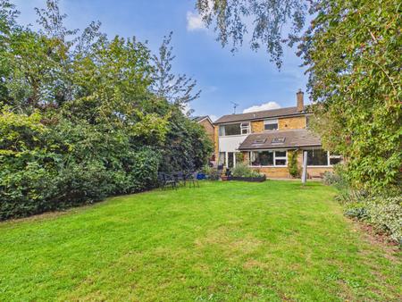 4 bedroom Detached house for sale in Dryden Crescent, Stevenage
