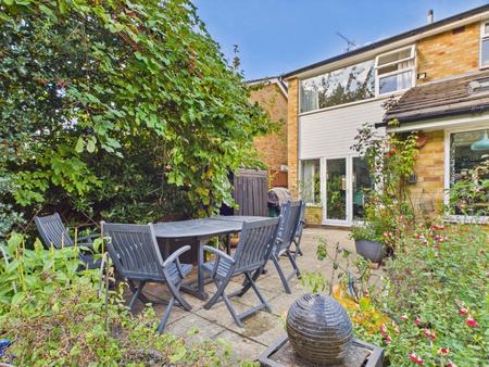 4 bedroom Detached house for sale in Dryden Crescent, Stevenage