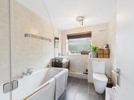 4 bedroom Detached house for sale in Dryden Crescent, Stevenage
