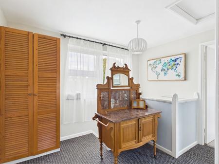 4 bedroom Detached house for sale in Dryden Crescent, Stevenage