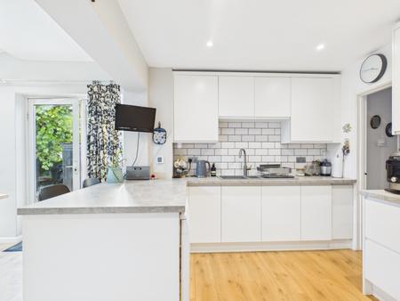 4 bedroom Detached house for sale in Dryden Crescent, Stevenage
