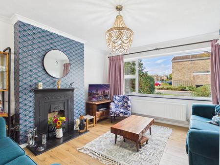 4 bedroom Detached house for sale in Dryden Crescent, Stevenage