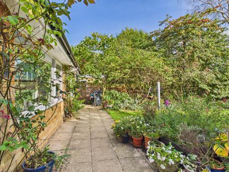 4 bedroom Detached house for sale in Dryden Crescent, Stevenage