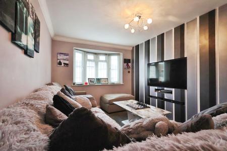 3 bedroom Terraced House for sale in Chaucer Way, Hitchin